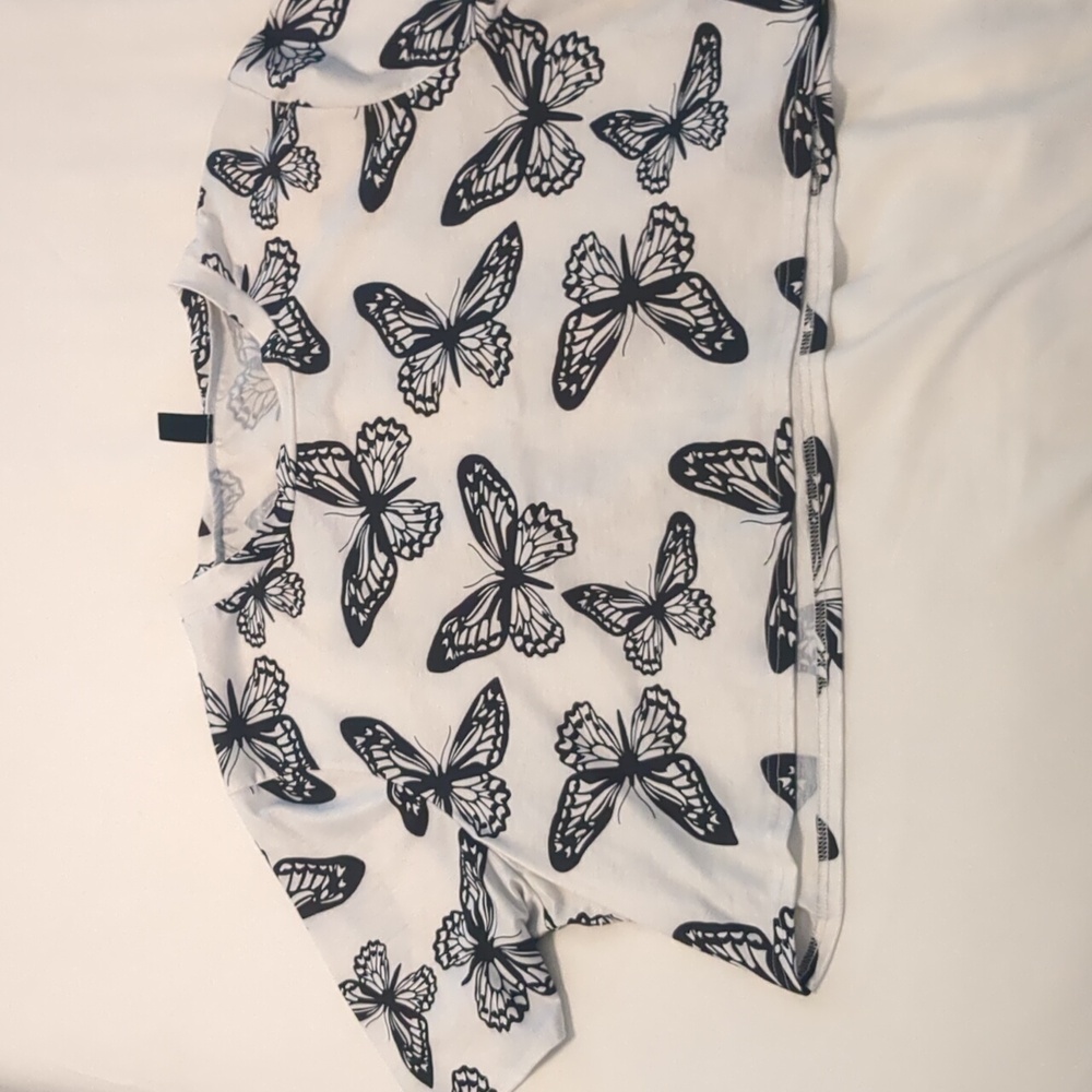 Shein curve crop top